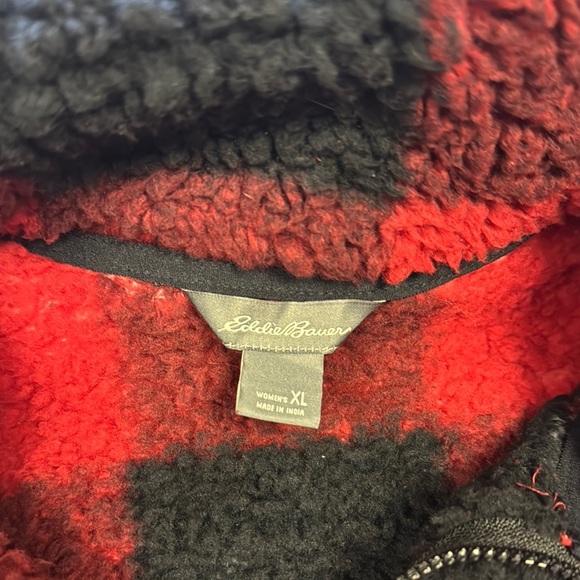 Eddie Bauer women’s fuzzy fleece sweater. Zipper collar. Size XL. Cabincore - Picture 4 of 8